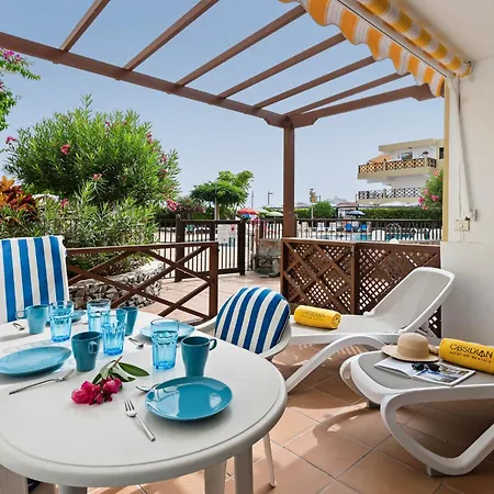 Obsidian Neptuno Seafront And Pool Apartment